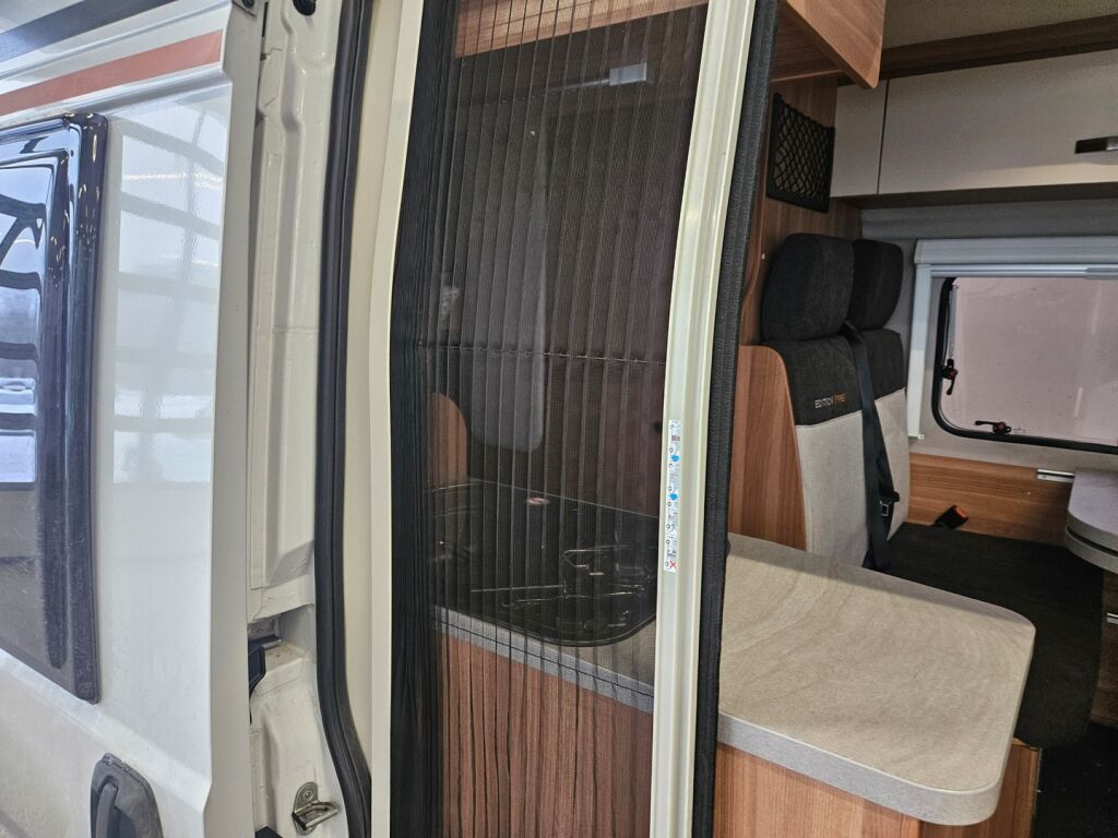 Weinsberg CaraBus 2018 Valkoinen