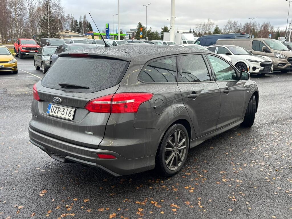 Ford Focus 2017 Harmaa