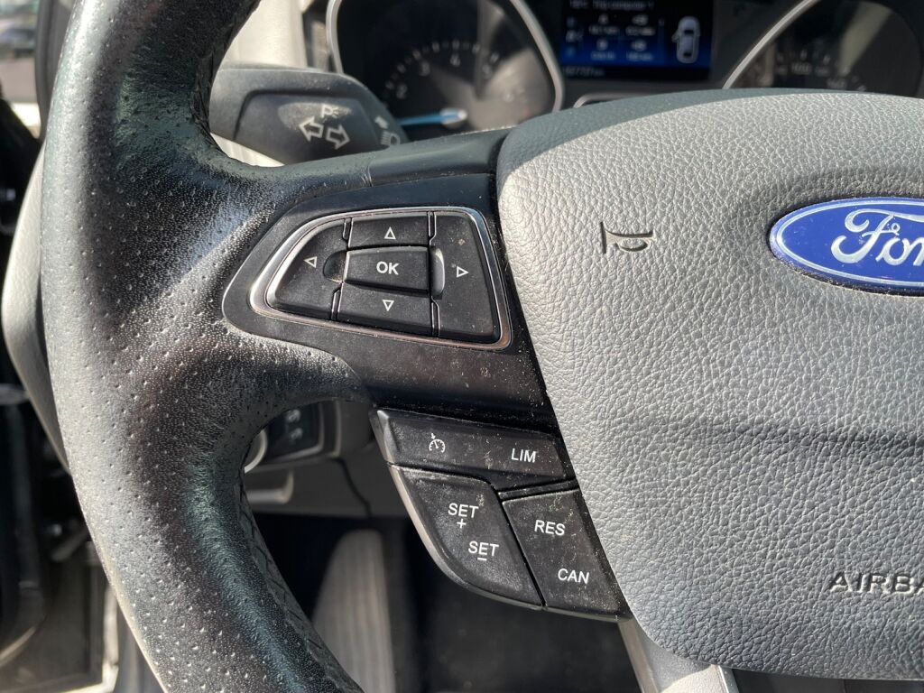 Ford Focus 2017 Harmaa