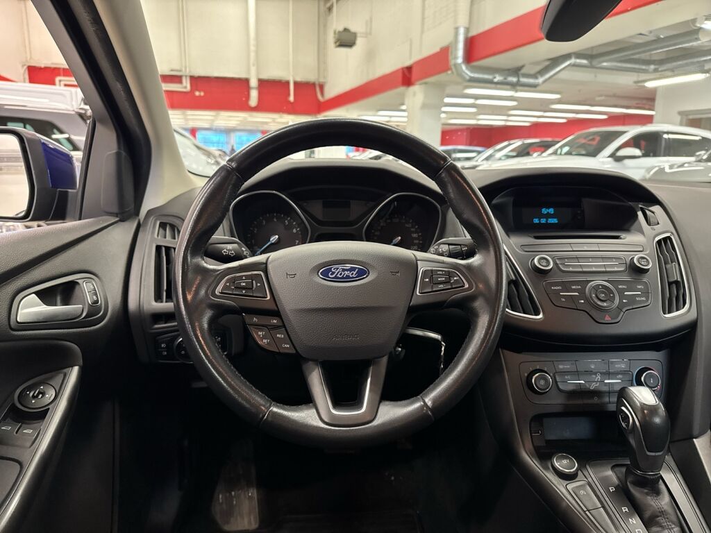 Ford Focus 2017 Sininen