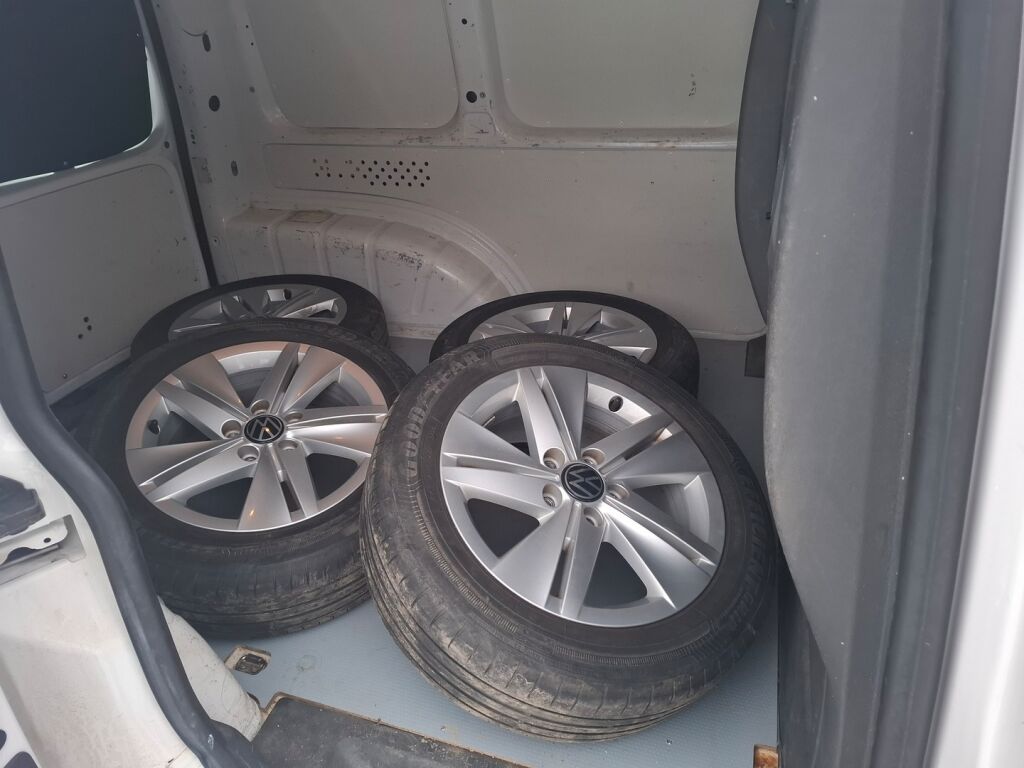 Volkswagen Caddy 2012 Valkoinen