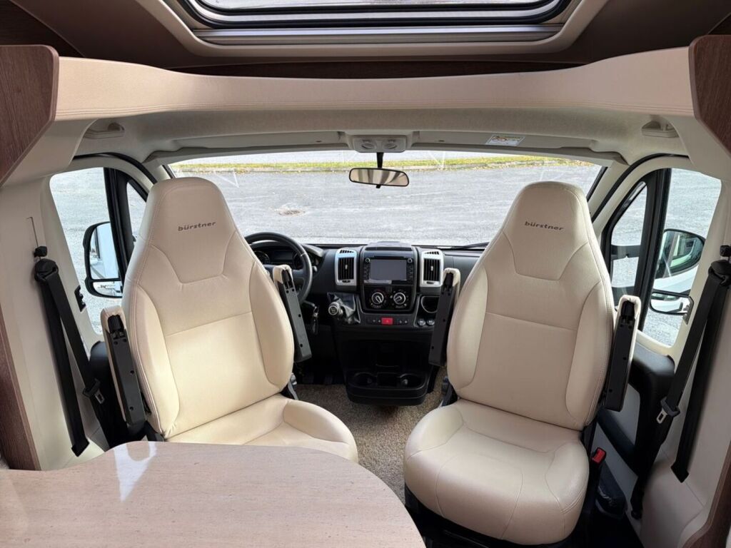 Bürstner Nexxo Time T660 2017 moniväri