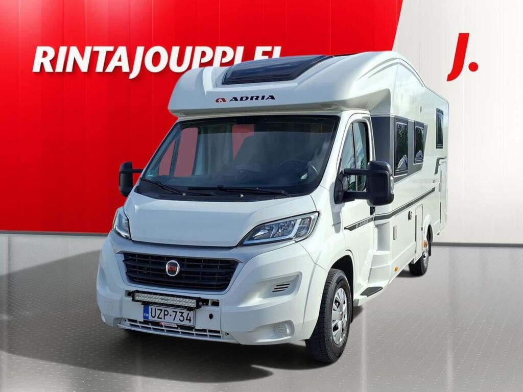 Adria Matrix Plus 670 SC 2017 Valkoinen