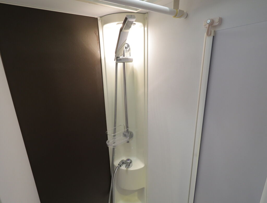 Adria Matrix 670 SL Platinum 2017 Valkoinen