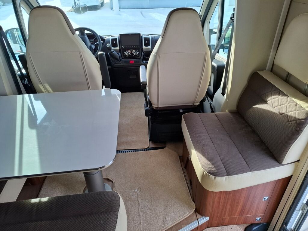 Adria Matrix 670 SL Platinum 2017 Valkoinen