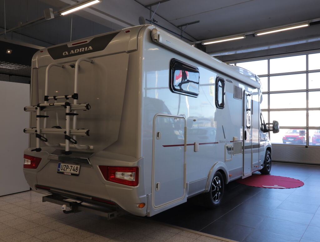 Adria Matrix 670 SL Platinum 2017 Valkoinen