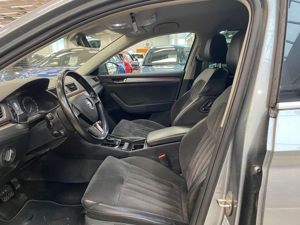 Skoda Superb 2017 Harmaa