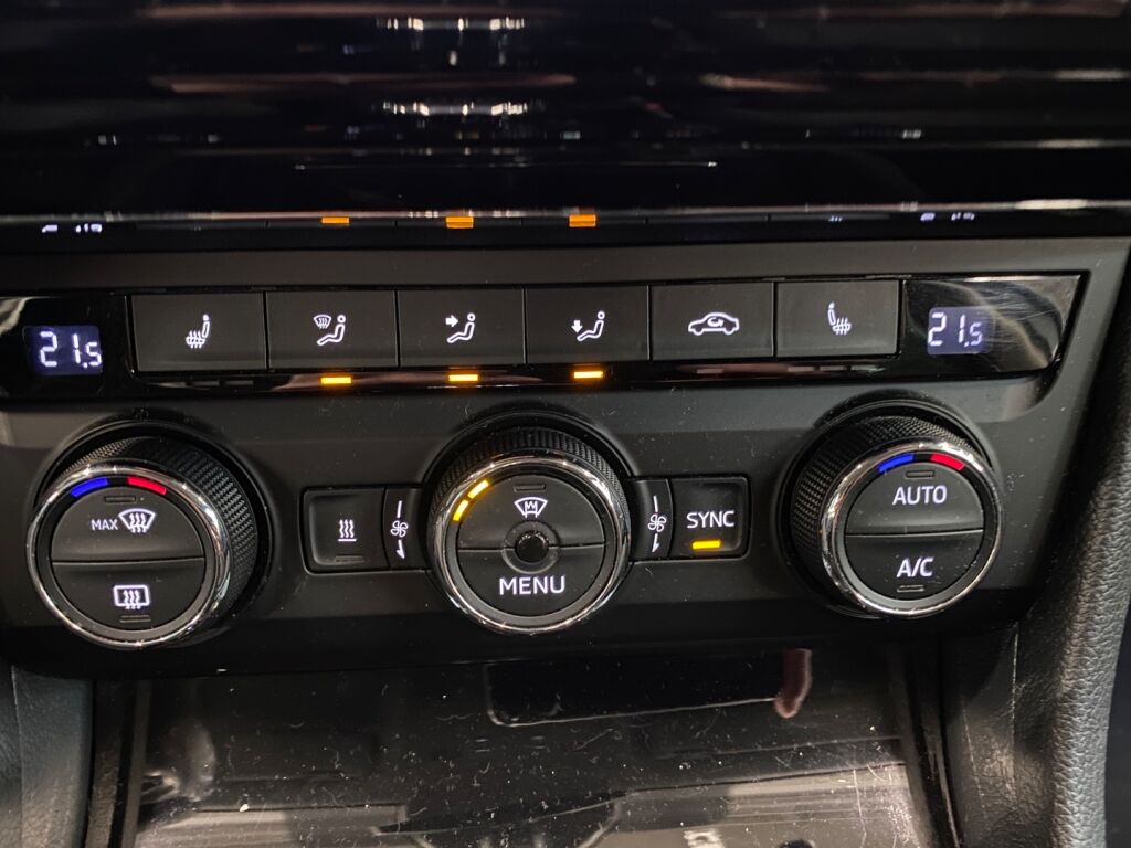 Skoda Superb 2017 Harmaa