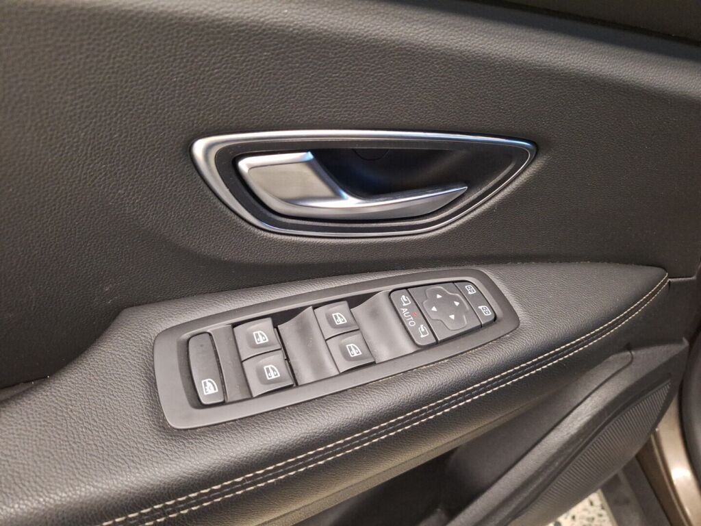 Renault Grand Scenic 2017 Ruskea (beige)