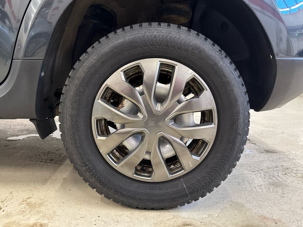 Dacia Duster 2017 Harmaa