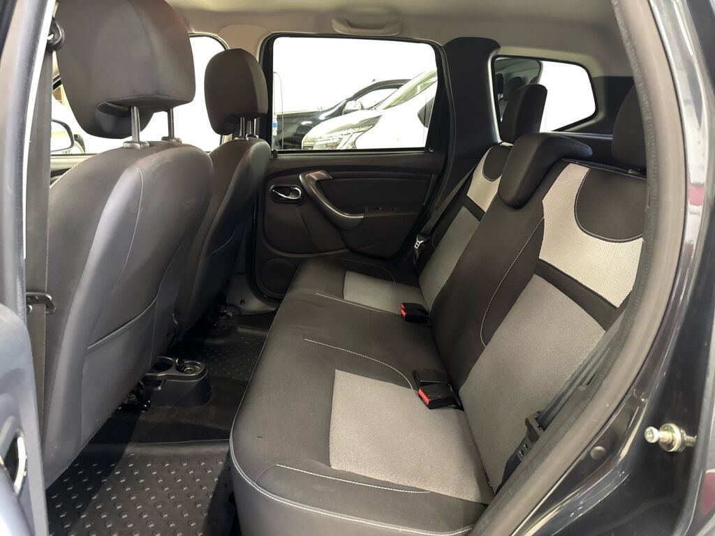 Dacia Duster 2017 Harmaa