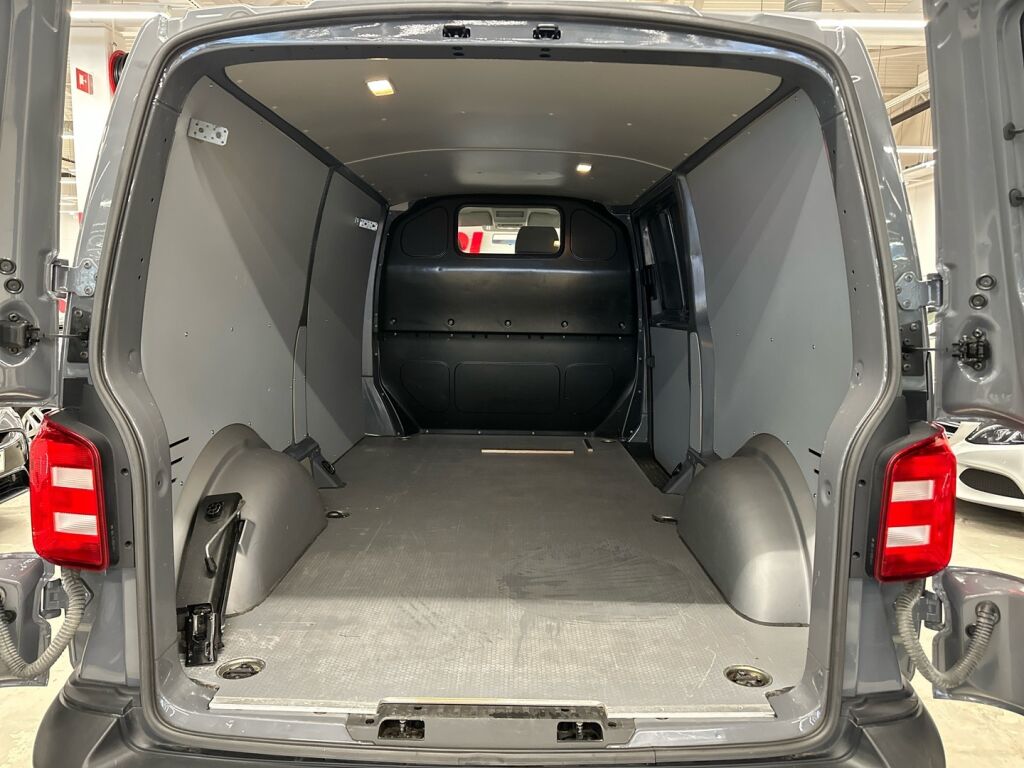 Volkswagen Transporter 2017 Harmaa