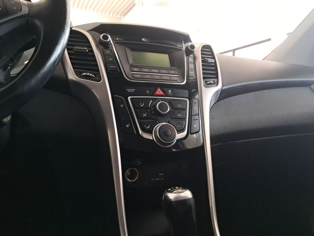 Hyundai i30 Wagon 2017 Valkoinen