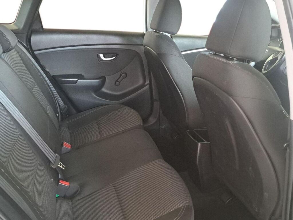 Hyundai i30 Wagon 2017 Valkoinen