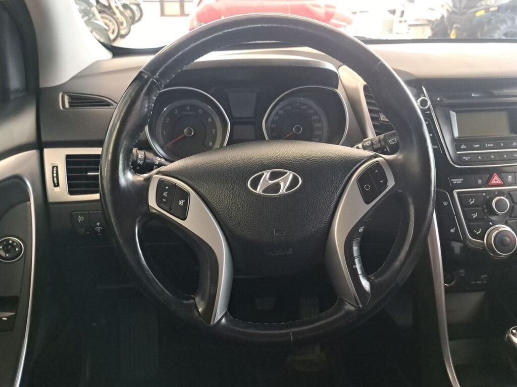 Hyundai i30 Wagon 2017 Valkoinen