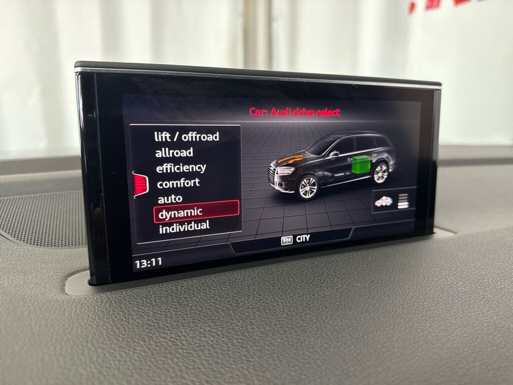 Audi Q7 2017 Valkoinen