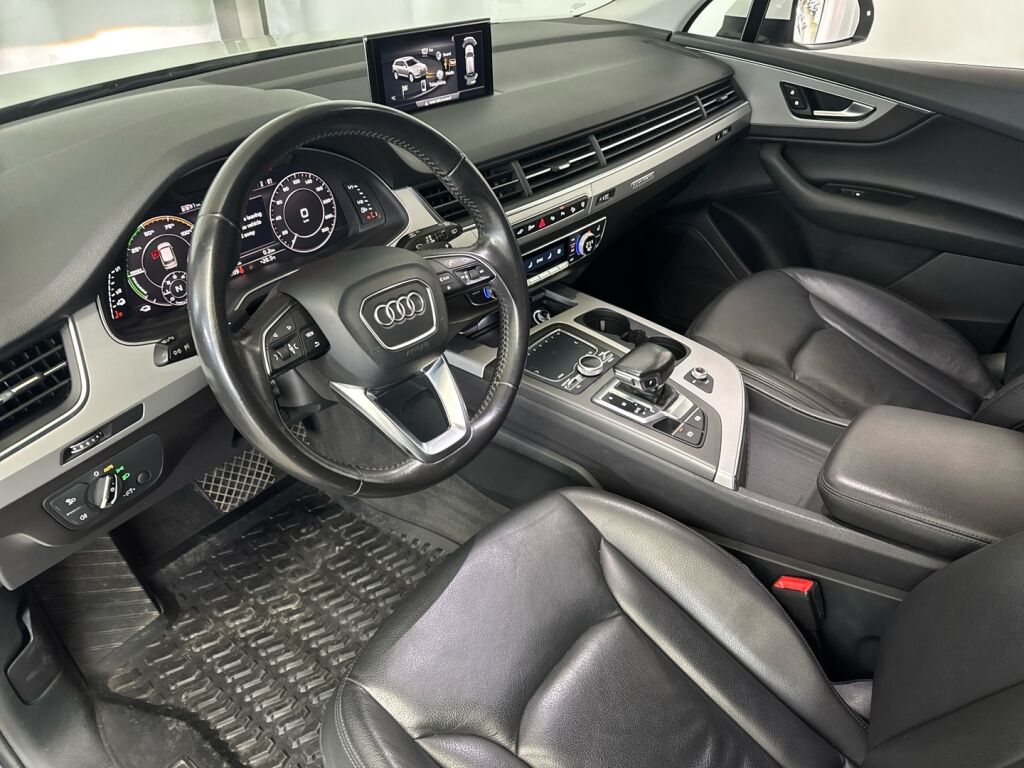 Audi Q7 2017 Valkoinen