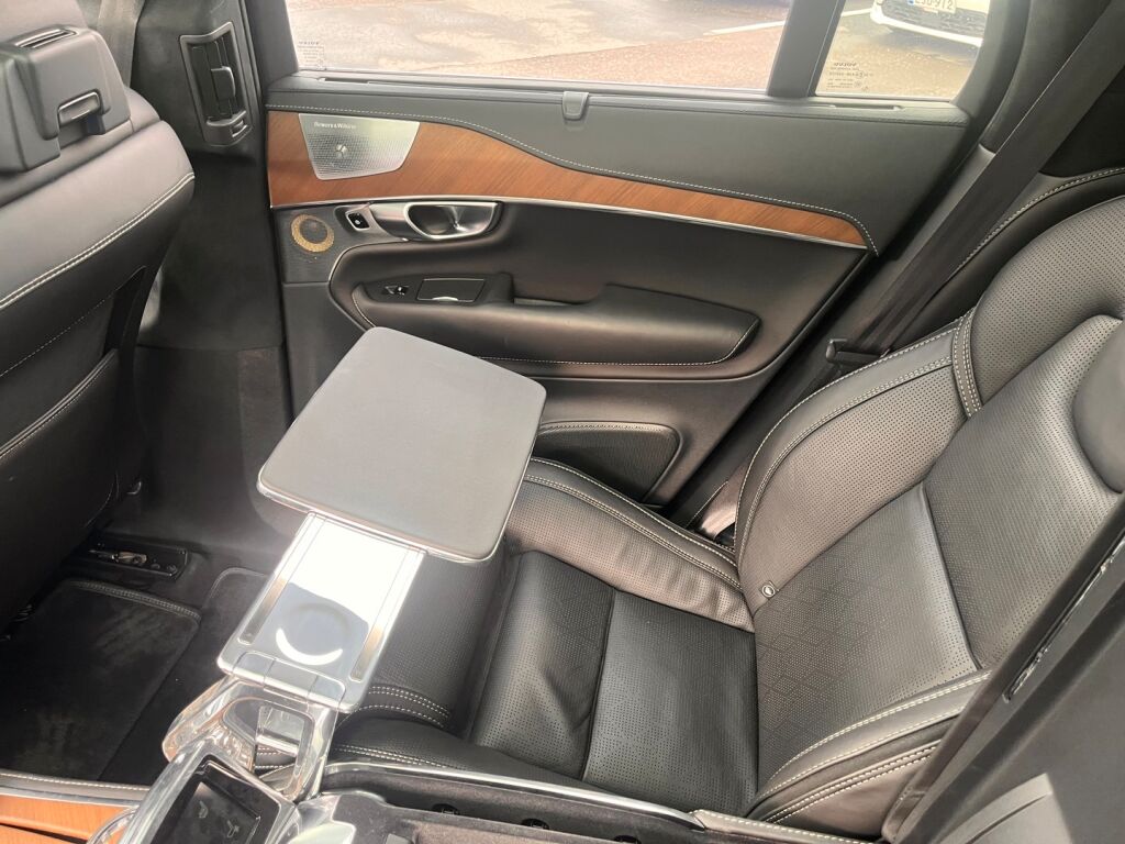 Volvo XC90 2017 Musta