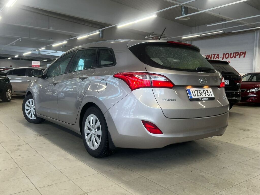 Hyundai i30 Wagon 2017 Ruskea (beige)