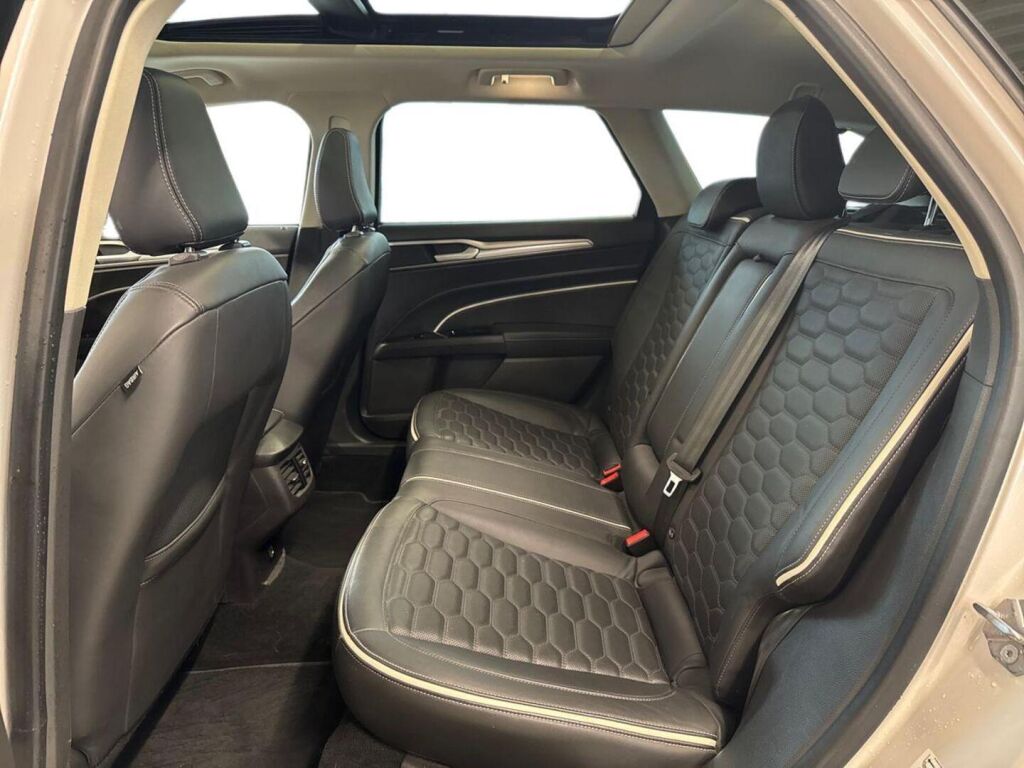 Ford Mondeo Vignale 2017 Metallinhohto Valkoinen