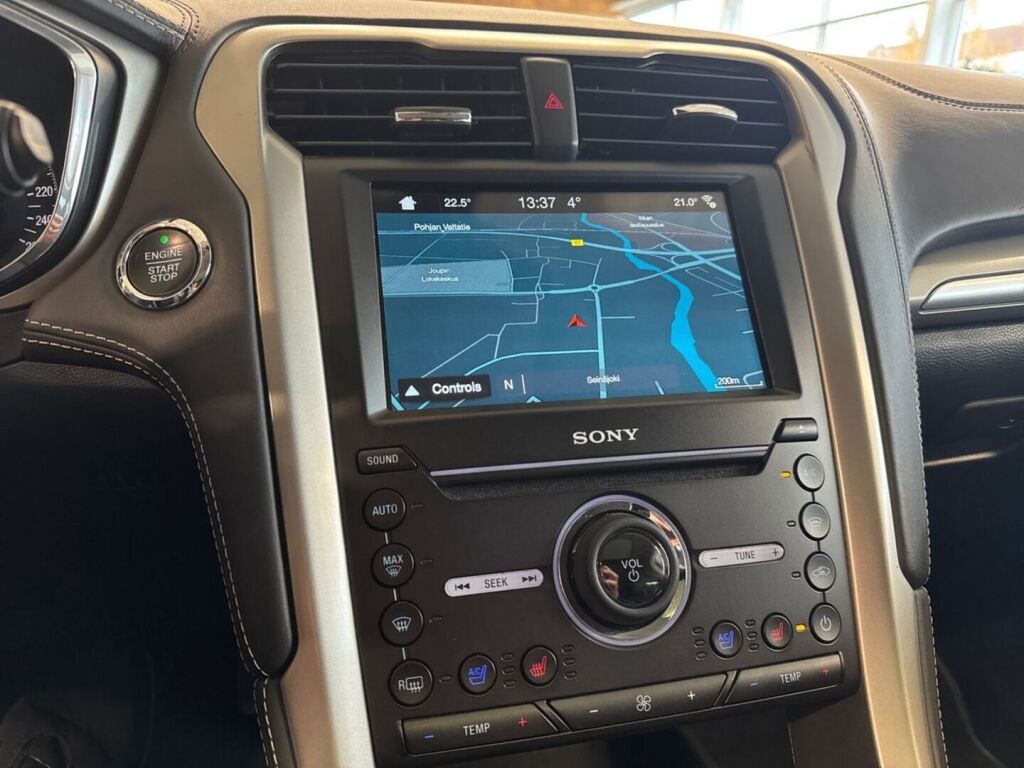 Ford Mondeo Vignale 2017 Metallinhohto Valkoinen