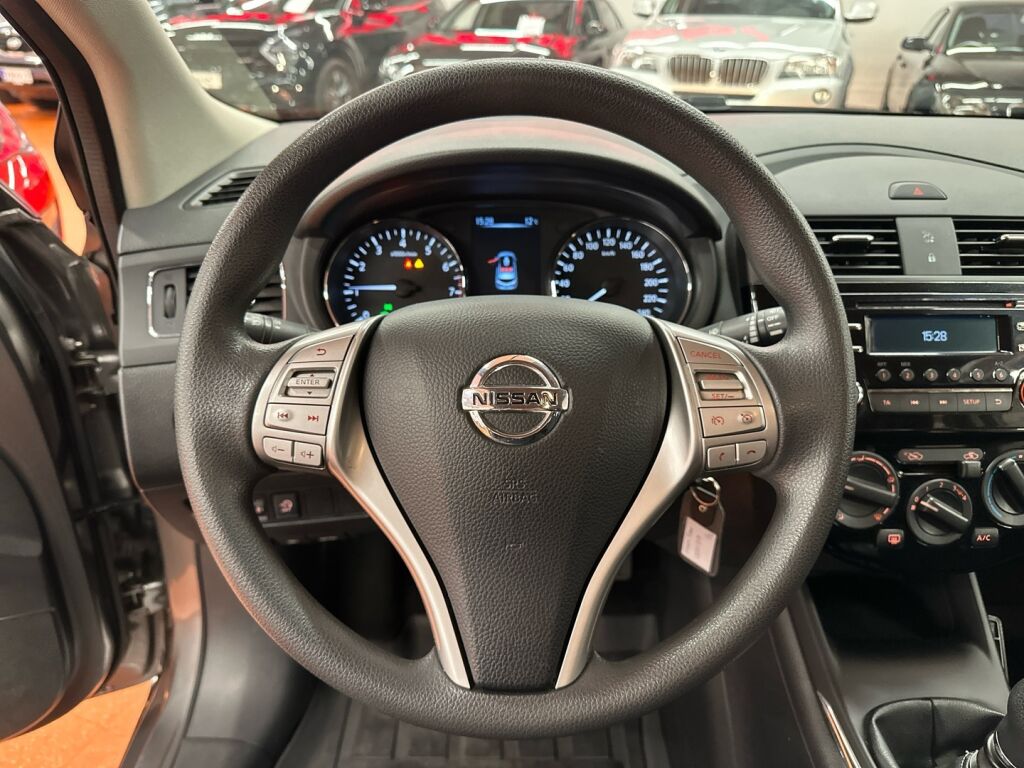 Nissan Pulsar 2017 Harmaa