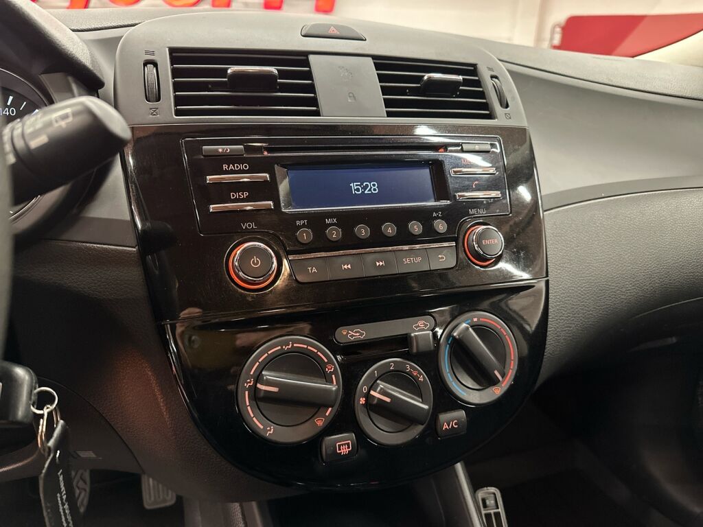 Nissan Pulsar 2017 Harmaa