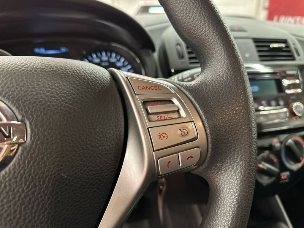 Nissan Pulsar 2017 Harmaa