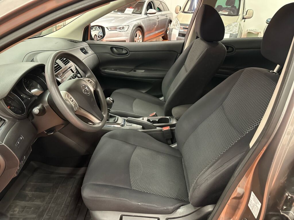 Nissan Pulsar 2017 Harmaa