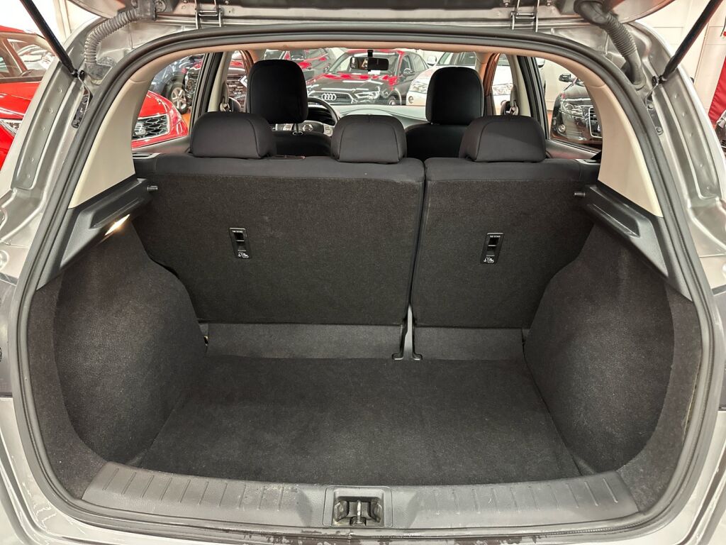 Nissan Pulsar 2017 Harmaa