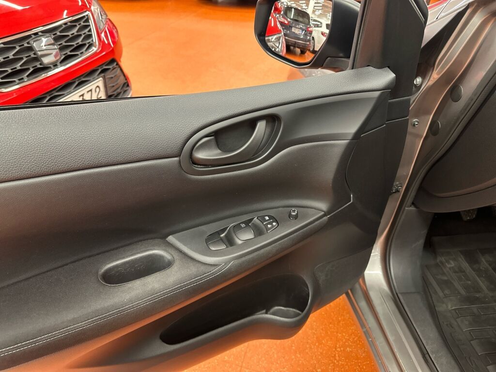 Nissan Pulsar 2017 Harmaa