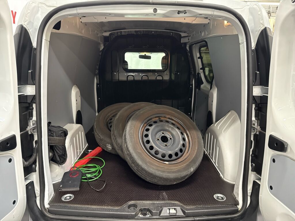 Dacia Dokker Van 2018 Valkoinen