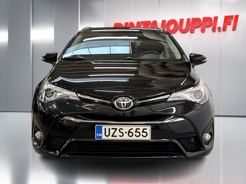 Toyota Avensis 2017 Musta