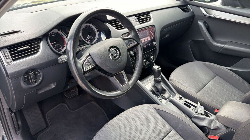 Skoda Octavia 2017 Harmaa