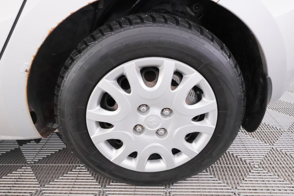 Hyundai i20 2011 Harmaa