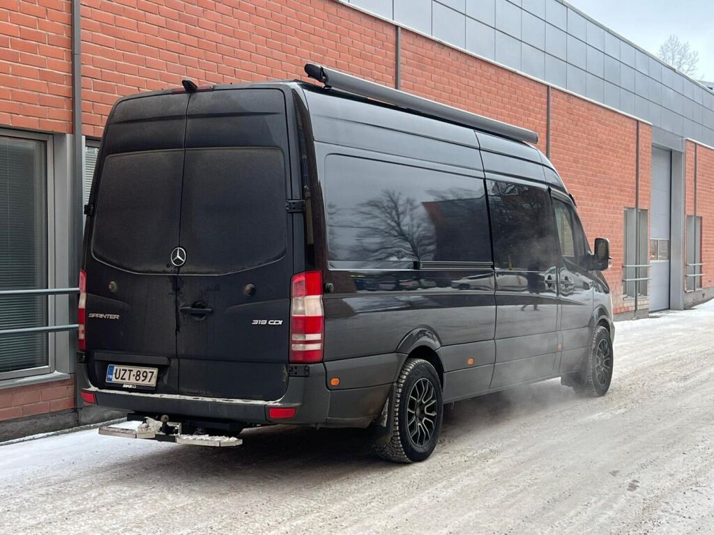 Mercedes-Benz Sprinter 2017 Musta