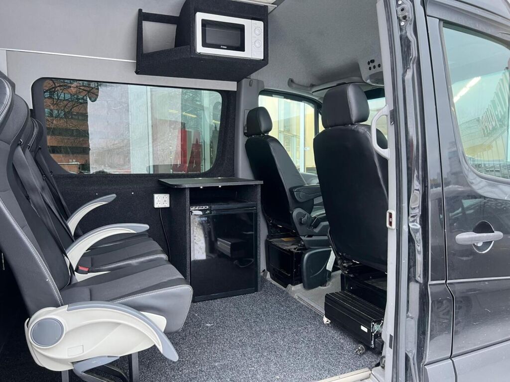 Mercedes-Benz Sprinter 2017 Musta