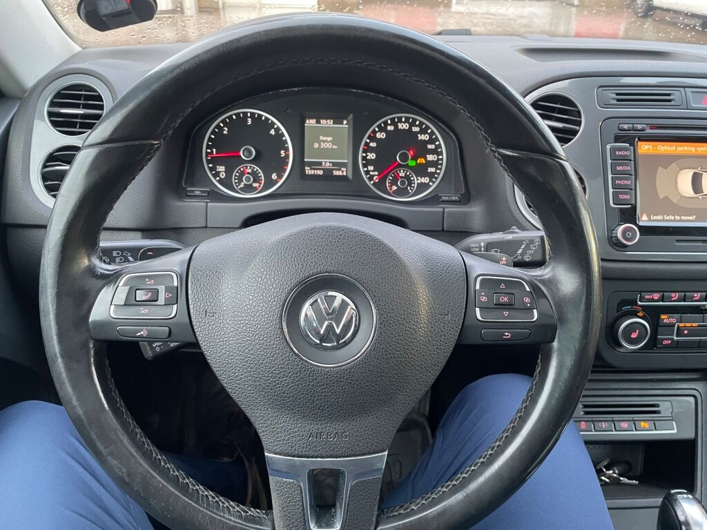 Volkswagen Tiguan 2012 Ruskea (beige)