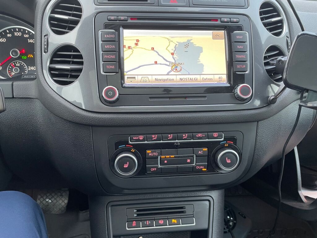 Volkswagen Tiguan 2012 Ruskea (beige)