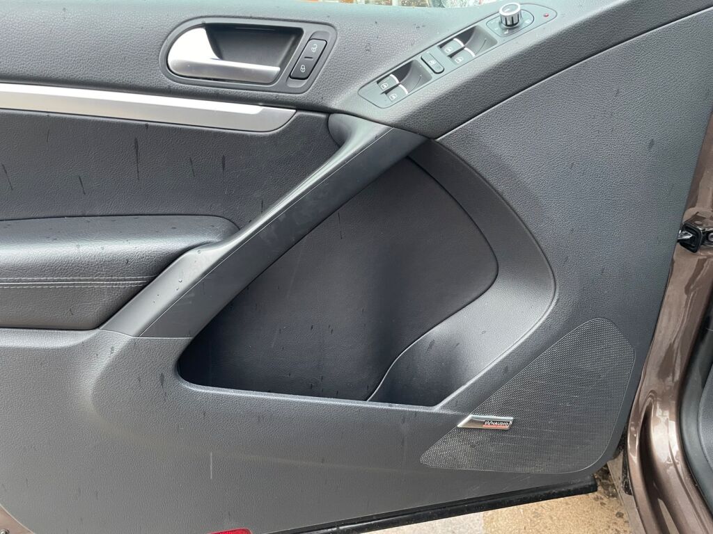 Volkswagen Tiguan 2012 Ruskea (beige)