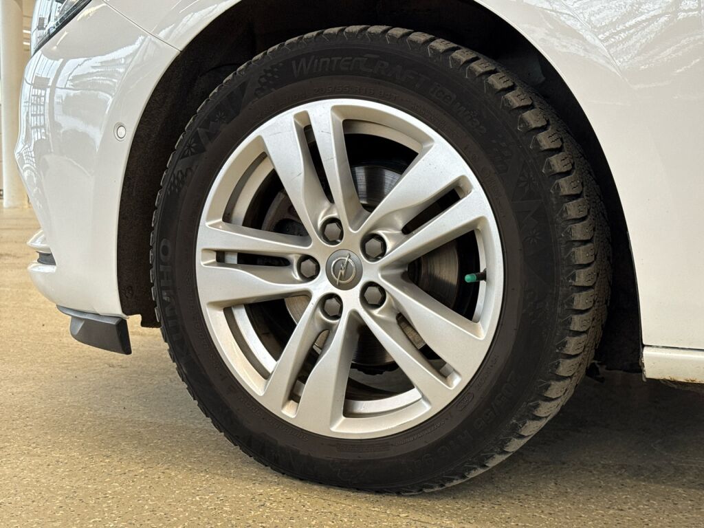 Opel Astra 2017 Valkoinen