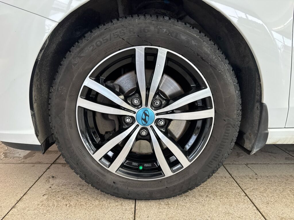 Hyundai i30 Wagon 2021 Valkoinen