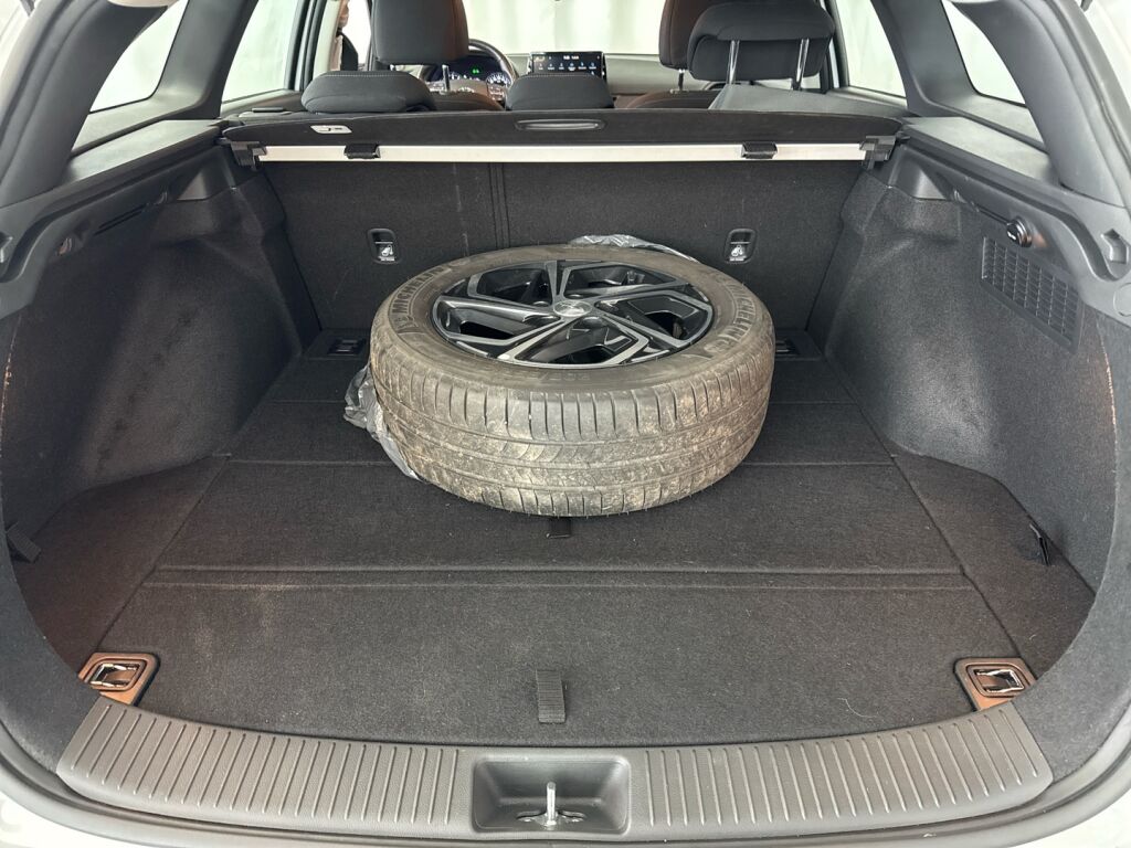 Hyundai i30 Wagon 2021 Valkoinen