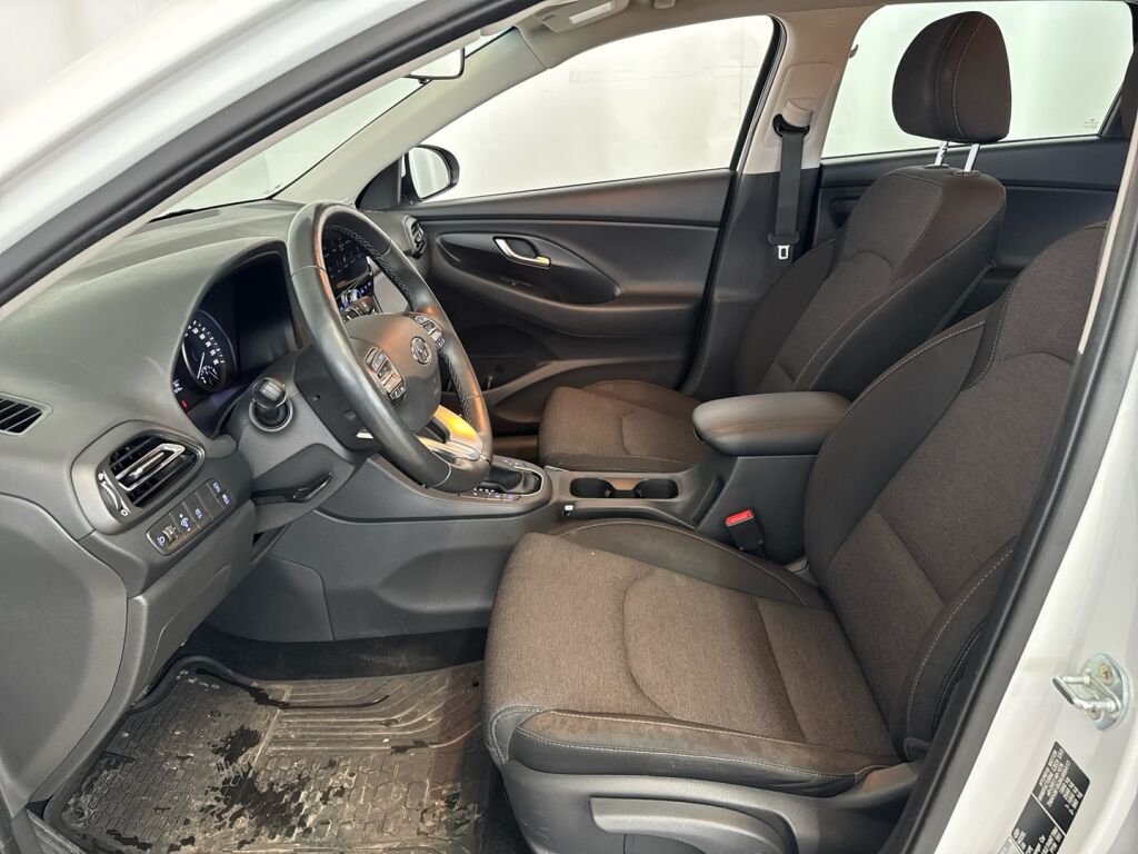 Hyundai i30 Wagon 2021 Valkoinen