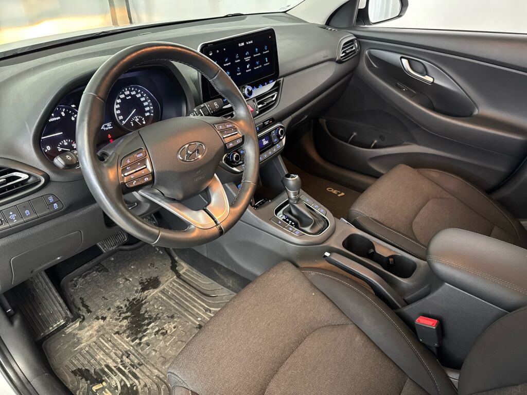 Hyundai i30 Wagon 2021 Valkoinen