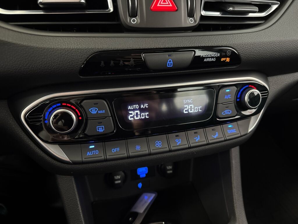 Hyundai i30 Wagon 2021 Valkoinen