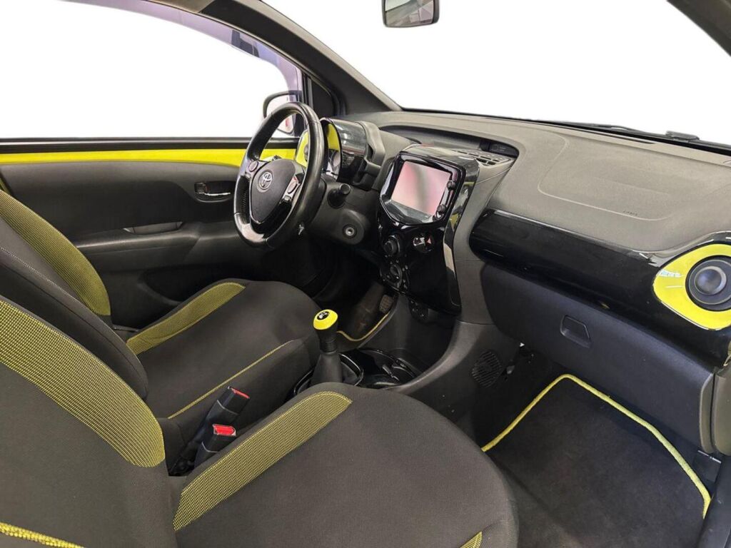 Toyota AYGO 2017 Keltainen
