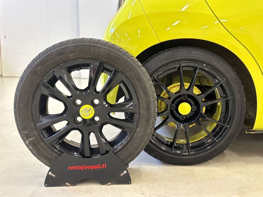 Toyota AYGO 2017 Keltainen