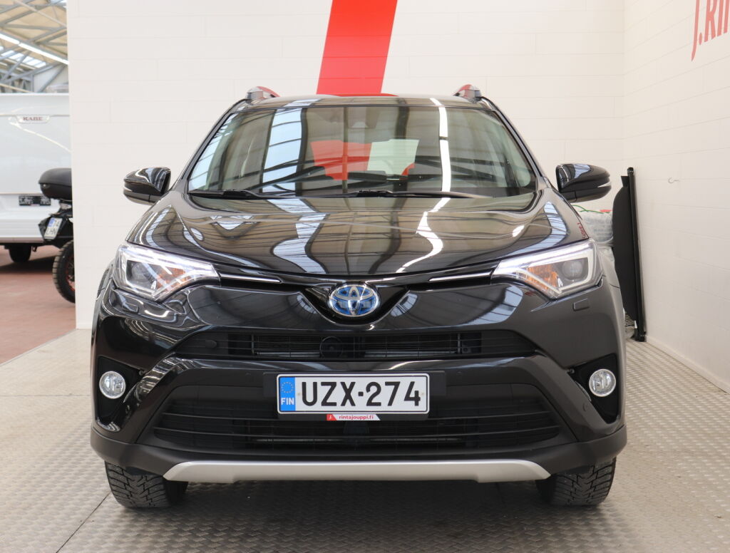 Toyota RAV4 2017 Musta