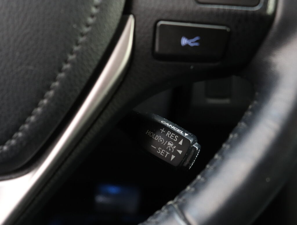 Toyota RAV4 2017 Musta